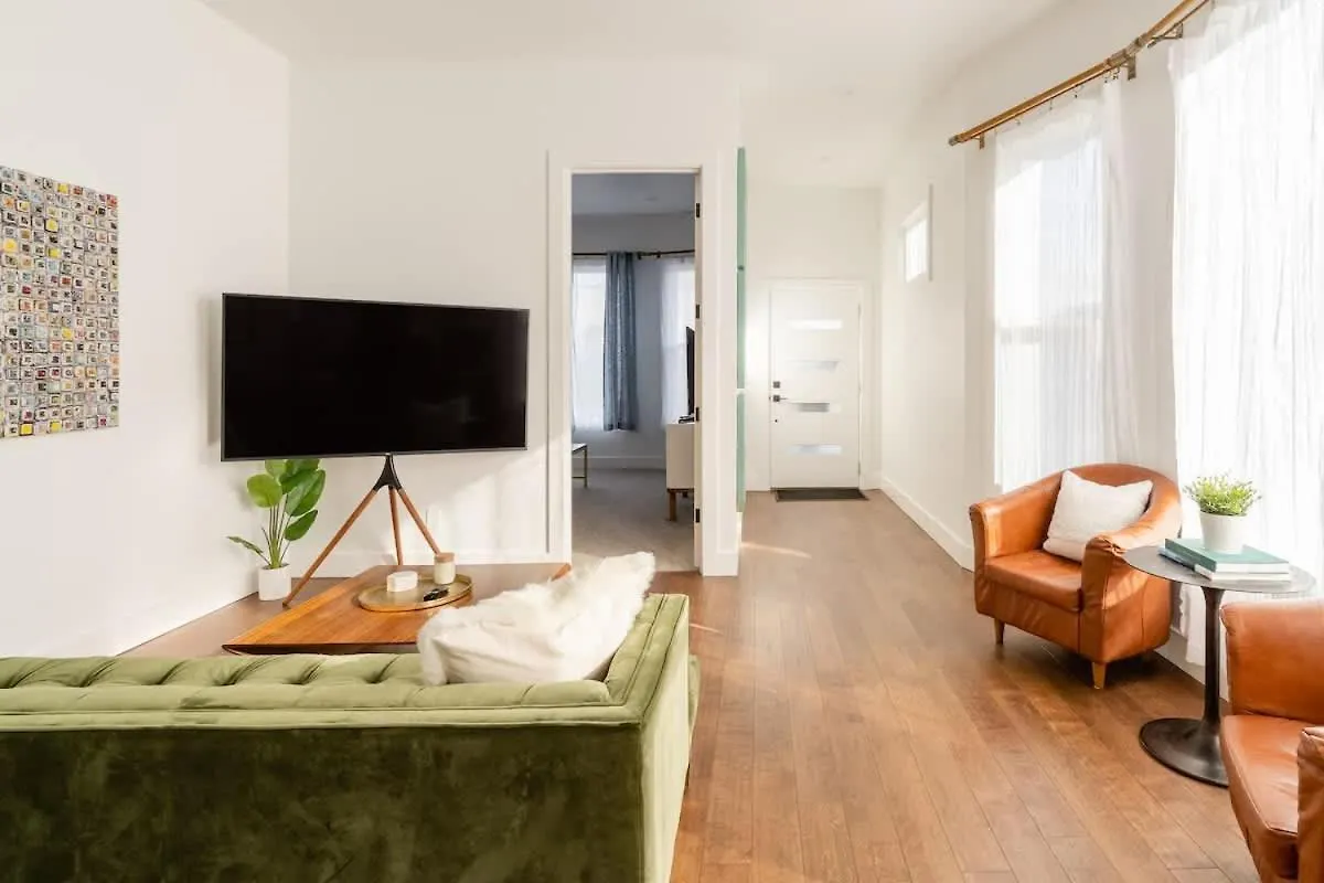 Holiday home Stay Portland - Heart Of Portland Midcentury Dream 95 Walkscore 3Br